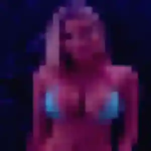 Viviane de Adé, 23 ans - plan cul sans prise de tête