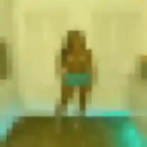 Heloise de Aigneville, 35 ans - plan cul discret