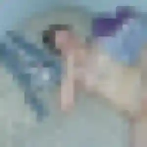 Coralie, 19 ans, connectée à Ailly-sur-Noye pour une rencontre coquine