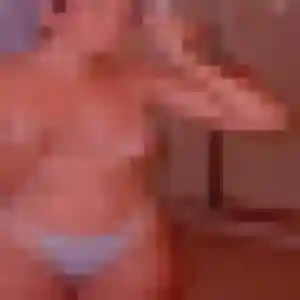 Profil de Ninon à Ailly-sur-Somme (27 ans) - plan cul sans inscription