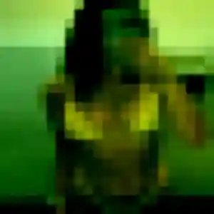 Naila, femme de 34 ans propose plan cul à Aiserey