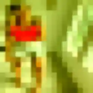 Mila de Anceaumeville, 21 ans - plan cul discret