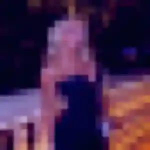 Apolline, 19 ans, connectée à Argences en Aubrac pour une rencontre coquine