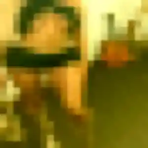 Daphne, 22 ans, connectée à Arquenay pour un plan cul