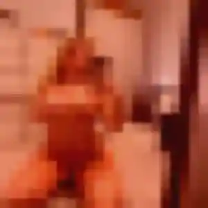 Sexy Anouk, 37 ans à Assat - découvrir son profil