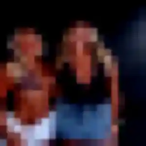 Oceane, 30 ans, connectée à Auneau-Bleury-Saint-Symphorien pour un plan cul