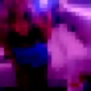 Flore, 20 ans, en ligne à Avord pour un plan cul