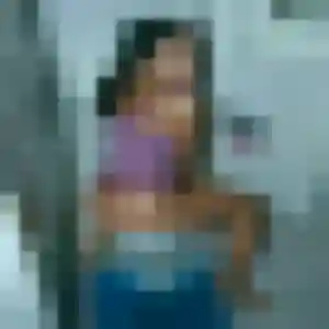 Zelie de Ayen, 19 ans - plan cul discret