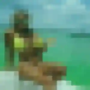 Photo de Meryem à Aytré (22 ans) - plan cul anonyme