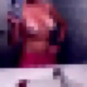 Imen, 33 ans, en ligne à Azur pour une rencontre coquine