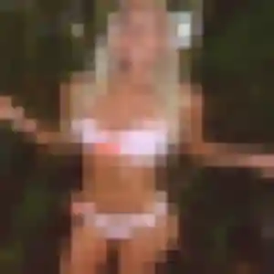 Photo sexy de Armelle, 23 ans à Bages - plan discret