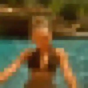 Perrine, 28 ans, connectée à Bagnols-en-Forêt pour une rencontre coquine