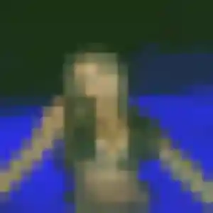 Flore, 26 ans, connectée à Bain-de-Bretagne pour une rencontre coquine