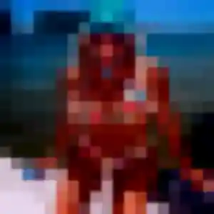 Photo de Alya à Balleroy-sur-Drôme (28 ans) - plan cul anonyme