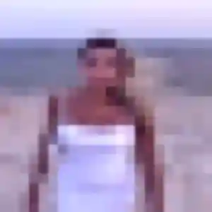 Selma, fille de 32 ans propose plan cul à Ballots