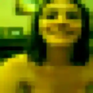 Elia, 38 ans, en ligne à Barjouville pour une rencontre coquine