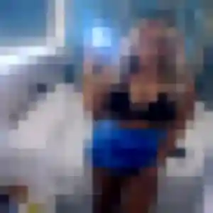 Photo exclusive de Emna, 19 ans à Bazus - plan discret