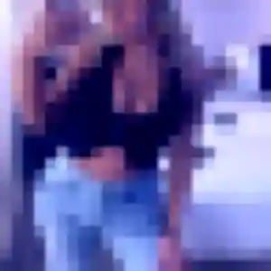 Lya, femme de 19 ans cherche plan cul à Beaumont-du-Gâtinais