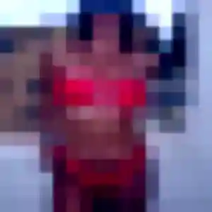 Contacte Perrine, 24 ans à Bendejun gratuitement