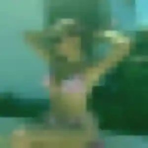 Noemi de Bermerain, 32 ans - plan cul discret