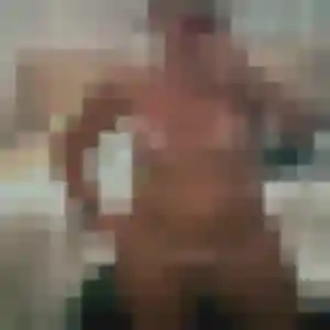 Lyana, 19 ans, dispo pour plan cul à Bessines-sur-Gartempe
