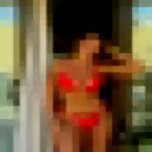 Assia, 30 ans, en ligne à Beynost pour une rencontre coquine