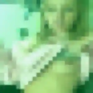 Rejoins Manelle, 30 ans à Binas en t'inscrivant