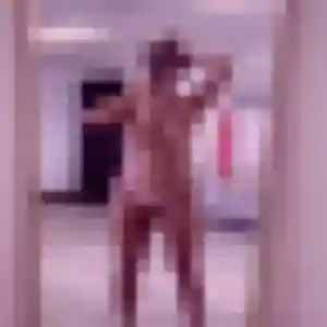 Maya, 19 ans, connectée à Bourg-Beaudouin pour un plan cul