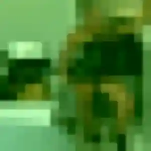 Hana, 23 ans, en ligne à Bourgon pour un plan cul