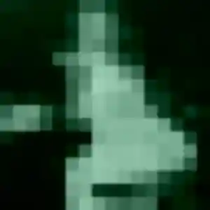 Lya de Bourthes, 20 ans - plan cul discret