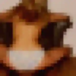 Photo exclusive de Violette, 31 ans à Brêmes - plan discret