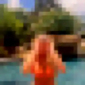 Constance de Broué, 28 ans - plan cul discret