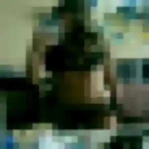 Jolie Elya, 27 ans à Bruyères-sur-Oise - voir sa photo