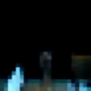 Contacte Elia, 29 ans à Bulles en privé