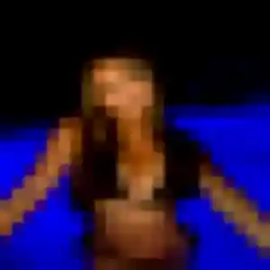 Aya, 26 ans, dispo pour plan cul à Burlats