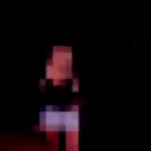 Rejoins Alina, 21 ans à Busque en t'inscrivant