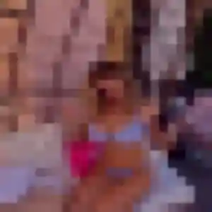Contacte Safiya, 33 ans à Cailloux-sur-Fontaines gratuitement