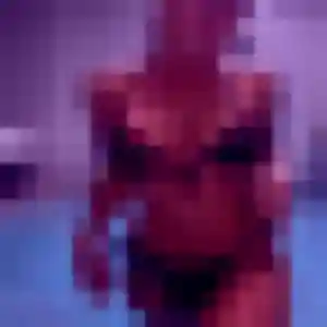 Mona, 22 ans, cherche un plan cul à Camaret-sur-Aigues
