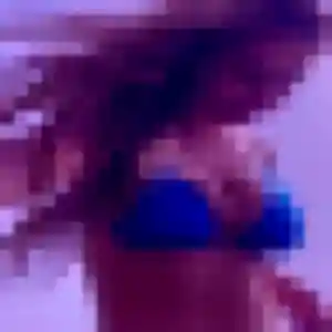 Axelle, 36 ans, connectée à Castelmoron-sur-Lot pour un plan cul