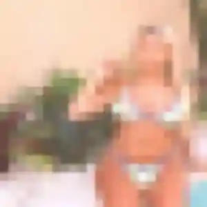 Charlene, 21 ans, en ligne à Castelnau-de-Lévis pour un plan cul