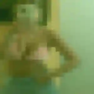 Photo exclusive de Djenna, 34 ans à Castelnau-de-Montmiral - rencontre coquine
