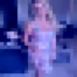 Syrine, 27 ans, en ligne à Caux pour une rencontre coquine