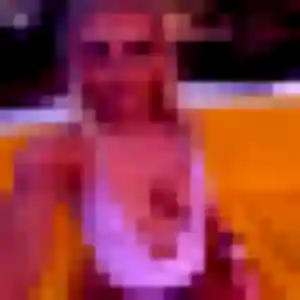 Découvre Yasmine, 21 ans à Certines en privé