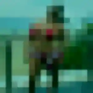 plan cul à Cesny-les-Sources : profil de Anissa, 33 ans - accès libre