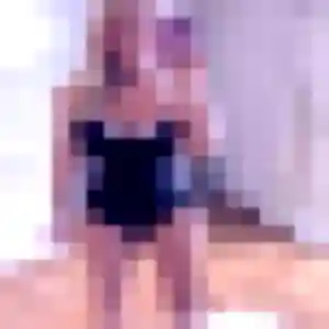 Oriane, 22 ans, disponible à Chambaron sur Morge pour une rencontre coquine