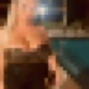 Louna, femme de 22 ans veut plan cul à Champanges