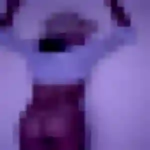 Photo de Lya à Charmoy (29 ans) - plan cul anonyme
