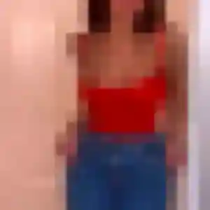 plan cul à Charron : photo de Talia, 22 ans - accès libre