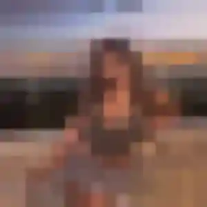 Elya, 32 ans, en ligne à Chauffailles pour une rencontre coquine