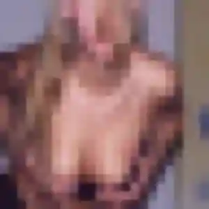 Axelle, 33 ans, en ligne à Chaumont-en-Vexin pour un plan cul